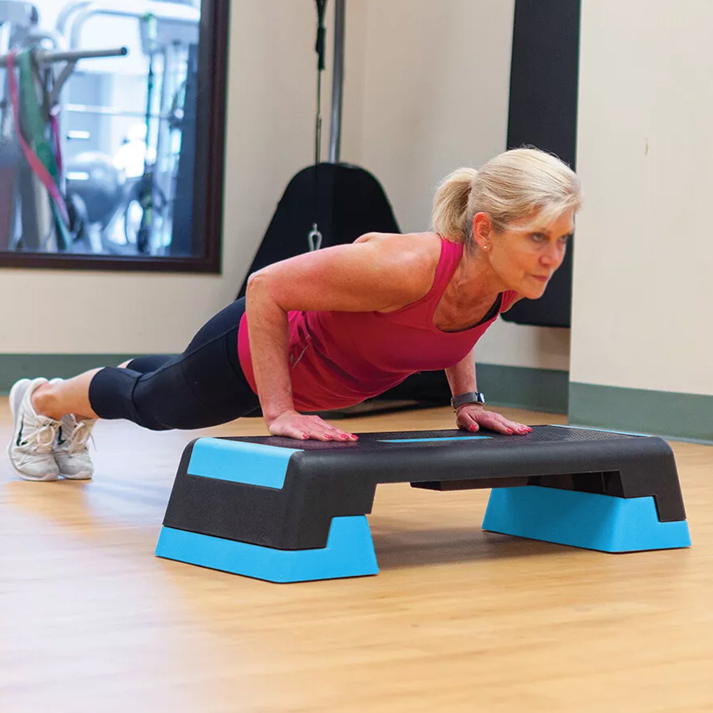 Adjustable Aerobic Stepper – 4 Height Levels (10–25cm) – Cardio & Strength Platform for Home Workouts – Multiple Colours