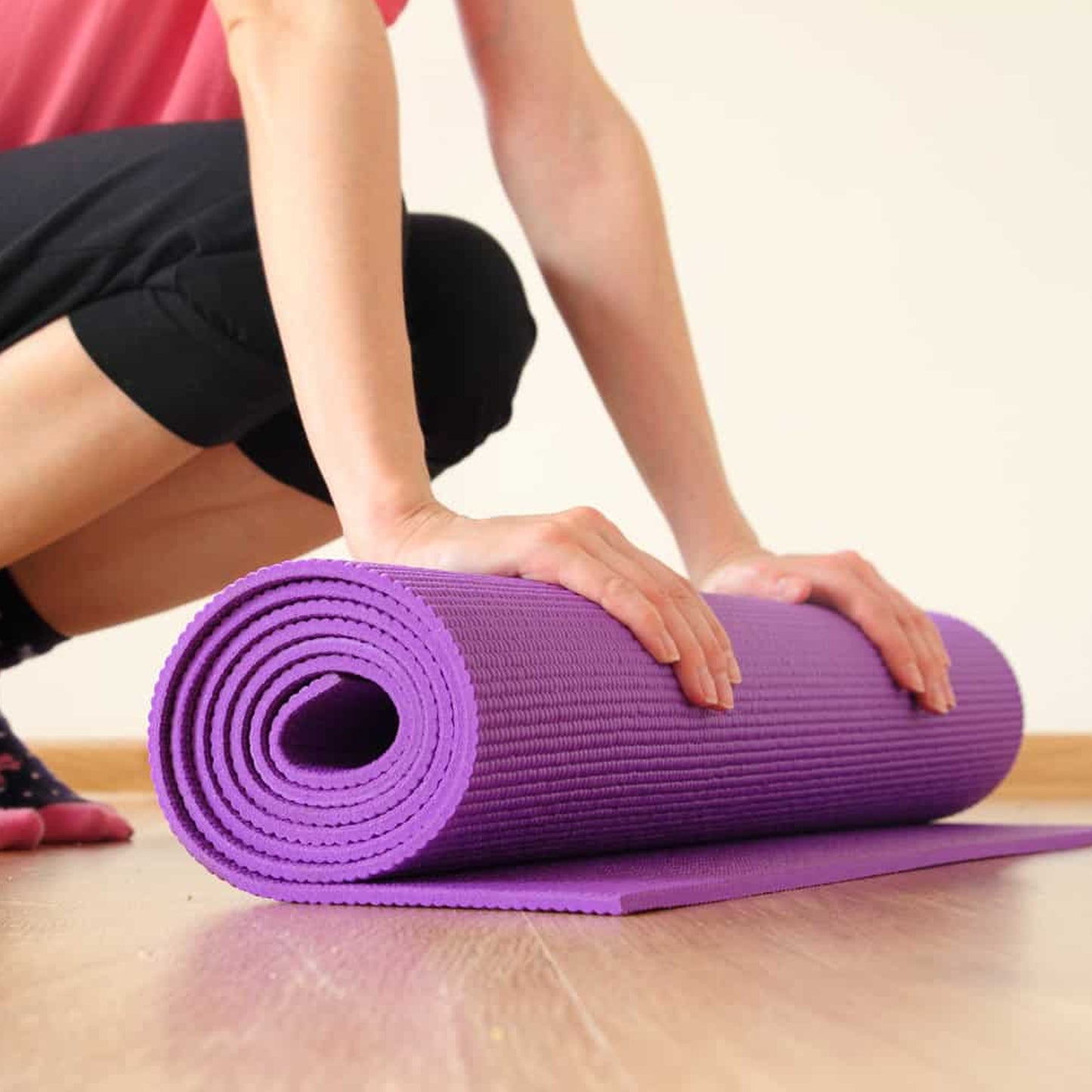 15mm Extra-Thick Yoga Mat – Non-Slip NBR Foam with Carry Strap – Eco-Friendly Comfort for Yoga, Pilates & HIIT